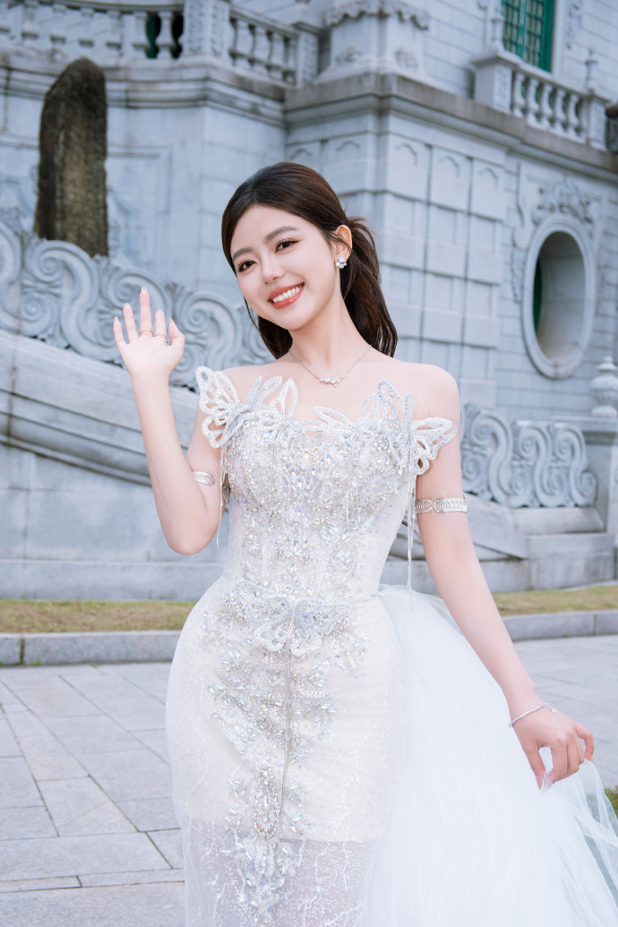 花丛蝴蝶
